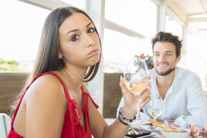 How to Tell Right Away If a Person is Not Someone You’d Want to Date