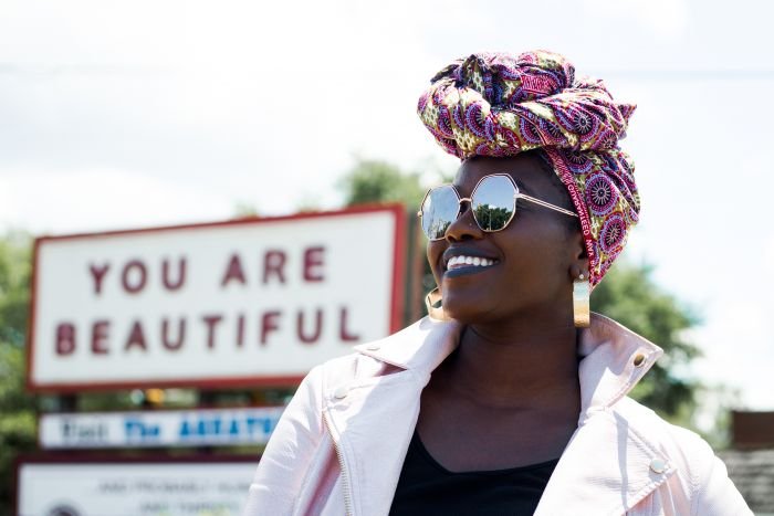 How to Exude Confidence While Dating 
